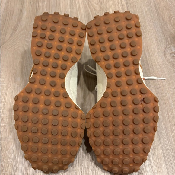 Sold - Picture 5 of 6